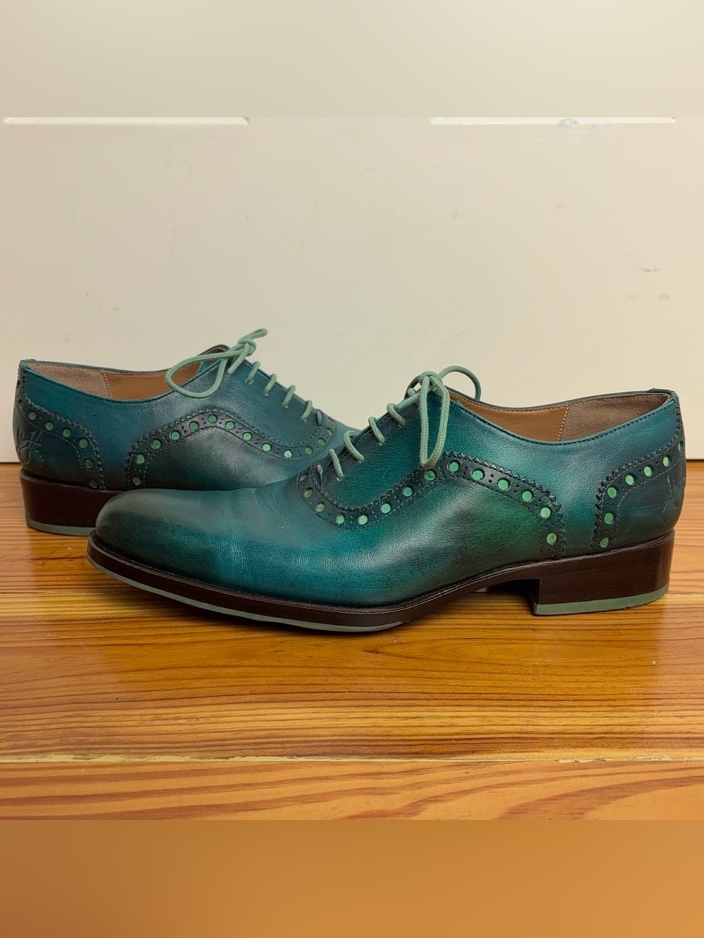 John Fluevog Granville Shoes Men's 8 Turquoise Leather Oxford Brogue Plain Toe - Picture 2 of 16